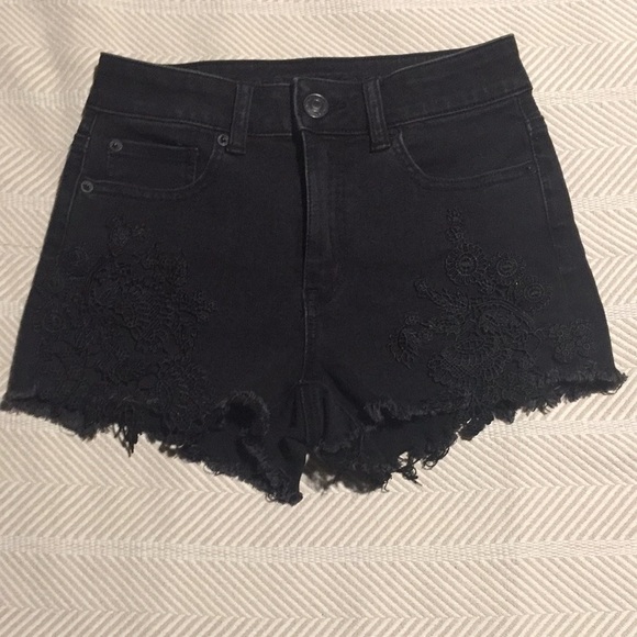 American Eagle | High-Rise Shortie w/Lace Detail - Picture 3 of 8